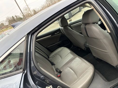 Used 2016 Honda Civic EX-L image 18