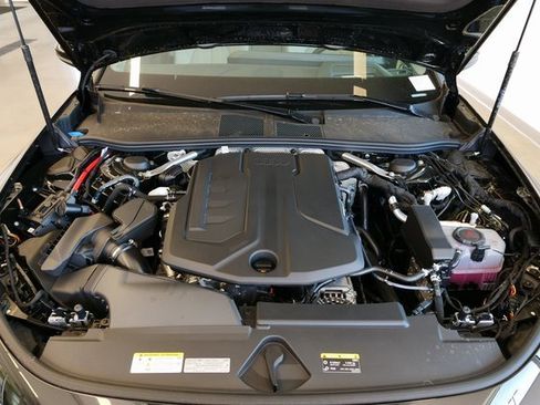 New 2025 Audi A5 2.0T Prestige image 9