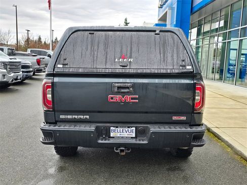 Used 2018 GMC Sierra 1500 SLT image 35