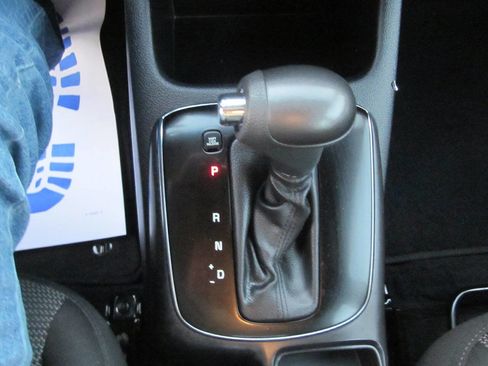 Used 2018 Kia Forte LX image 20