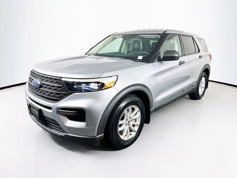 Used 2020 Ford Explorer 2WD image 3