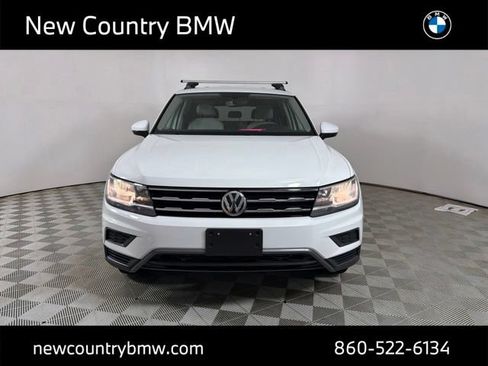 Used 2021 Volkswagen Tiguan SE AWD/4WD image 2