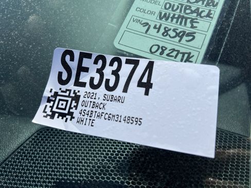Used 2021 Subaru Outback Premium AWD/4WD image 3
