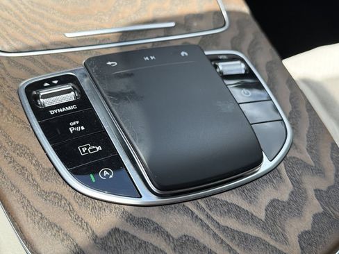 Used 2022 Mercedes-Benz E 350 Sedan image 25