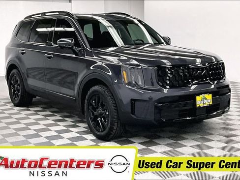 Used 2025 Kia Telluride AWD image 1