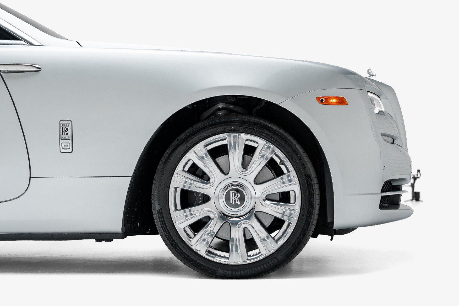 Used 2016 Rolls-Royce Dawn RWD image 25
