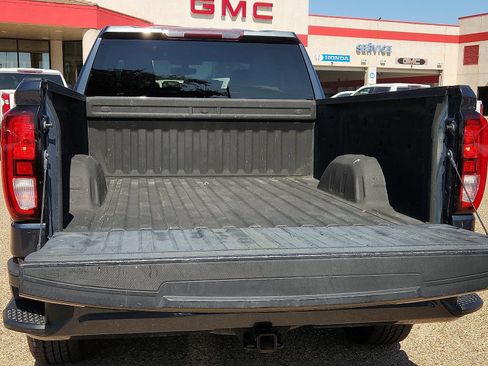 Used 2021 GMC Sierra 1500 Elevation RWD image 10
