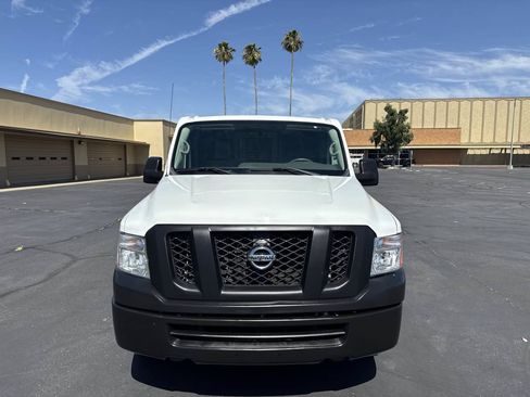 Used 2020 Nissan NV 2500 SV RWD image 2