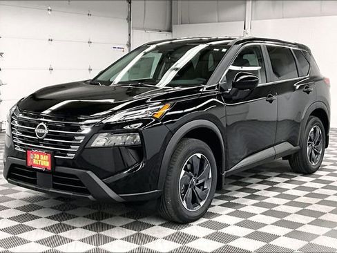 New 2025 Nissan Rogue SV image 3