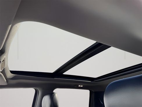 Used 2021 Ford F350 Lariat w/ Lariat Ultimate Package image 22