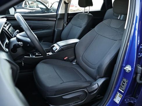 Used 2023 Hyundai Tucson SE image 19