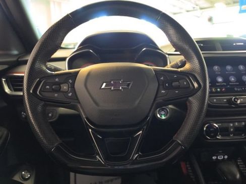 Used 2022 Chevrolet TrailBlazer RS w/ Sun and Liftgate Package AWD/4WD image 20