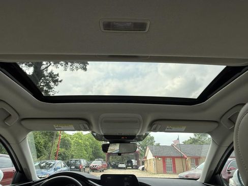 Used 2023 MAZDA MAZDA3 s FWD image 21