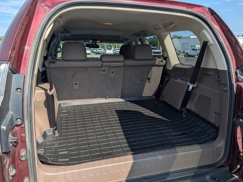 Used 2019 Lexus GX 460 Premium AWD/4WD image 16