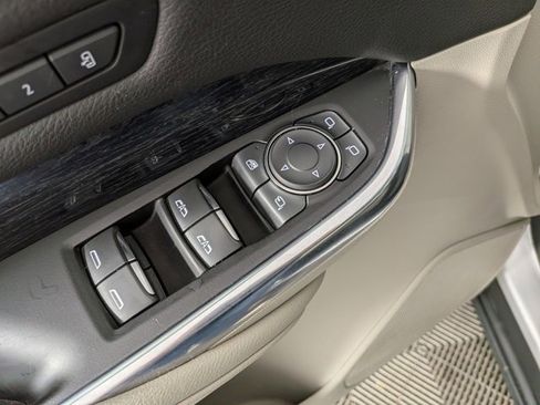 Used 2020 Cadillac XT4 Premium Luxury w/ Enhanced Visibility Package image 14