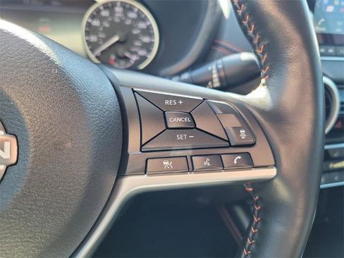 Certified 2025 Nissan Sentra SR w/ SR Premium Package image 27