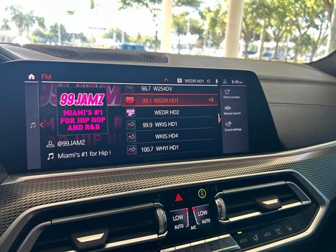 Used 2020 BMW X5 sDrive40i w/ M Sport Package RWD image 8