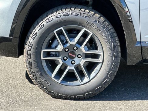 New 2026 GMC Terrain AT4 AWD/4WD image 26