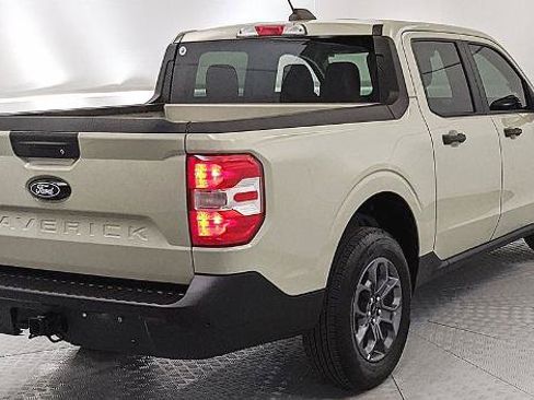 Certified 2025 Ford Maverick XLT w/ Equipment Group 302A AWD/4WD image 17