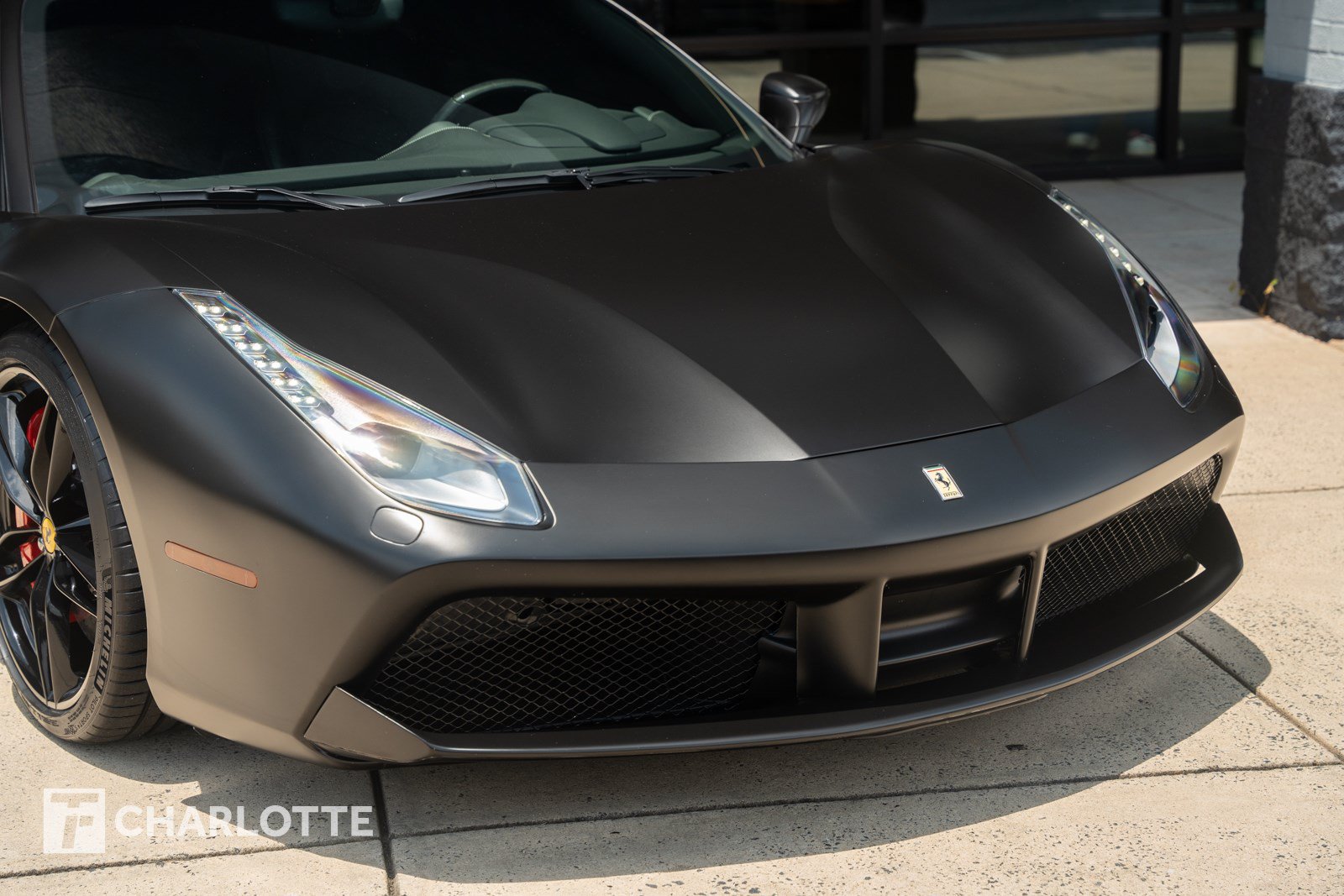Used 2019 Ferrari 488 GTB RWD image 3