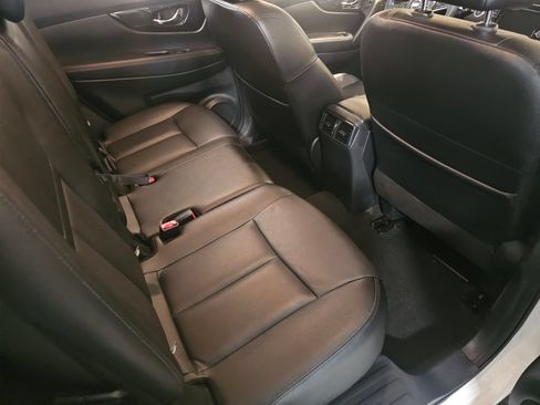 Used 2020 Nissan Rogue SL w/ Premium Package AWD/4WD image 8