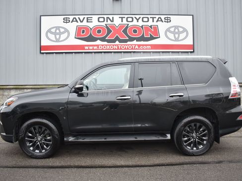 Used 2022 Lexus GX 460 Premium image 4