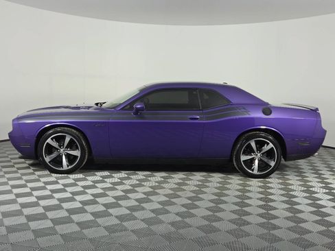 Used 2013 Dodge Challenger R/T RWD image 4