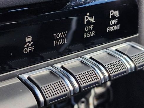 Used 2020 RAM 1500 Big Horn image 11