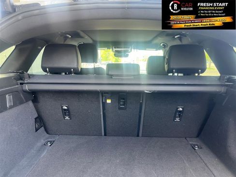 Used 2025 Land Rover Range Rover Velar Dynamic SE AWD/4WD image 10