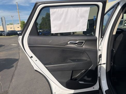 New 2026 Kia Sportage LX AWD/4WD image 17