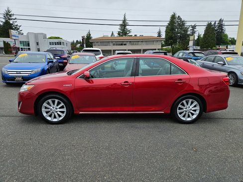 Used 2013 Toyota Camry XLE w/ Leather Pkg FWD image 7