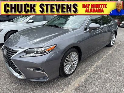 Used 2017 Lexus ES 350 w/ Ultra Luxury Package