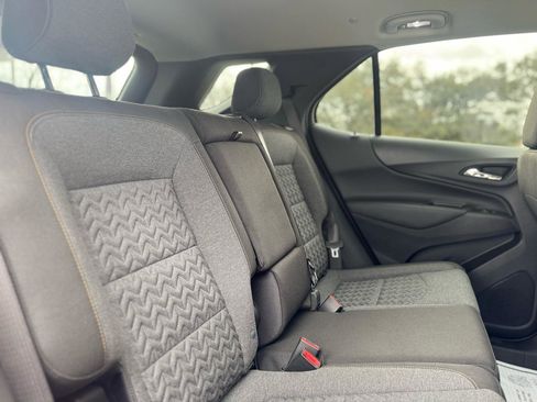 Used 2023 Chevrolet Equinox LT image 49