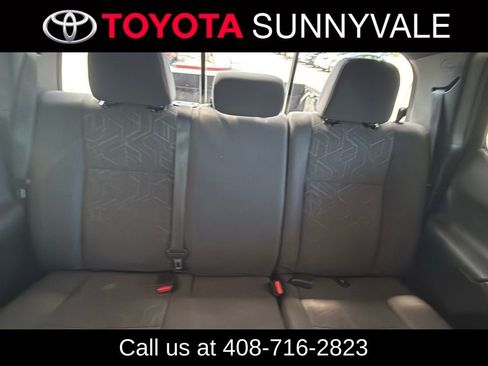 Used 2017 Toyota Tacoma TRD Sport w/ Premium & Technology Package image 5