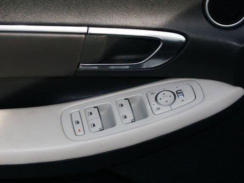 Used 2023 Hyundai Sonata SEL w/ Preferred Accessory Package image 11