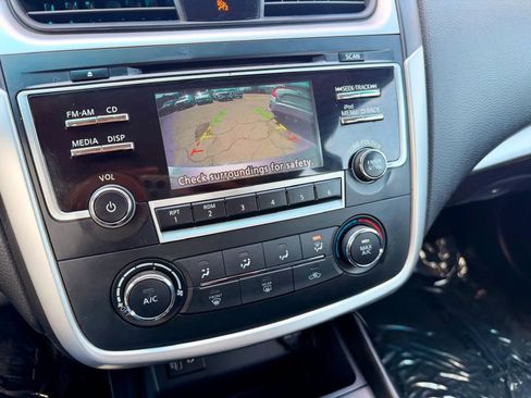 Used 2018 Nissan Altima 2.5 S image 11