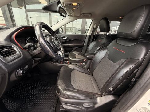 Used 2020 Jeep Compass Trailhawk AWD/4WD image 10