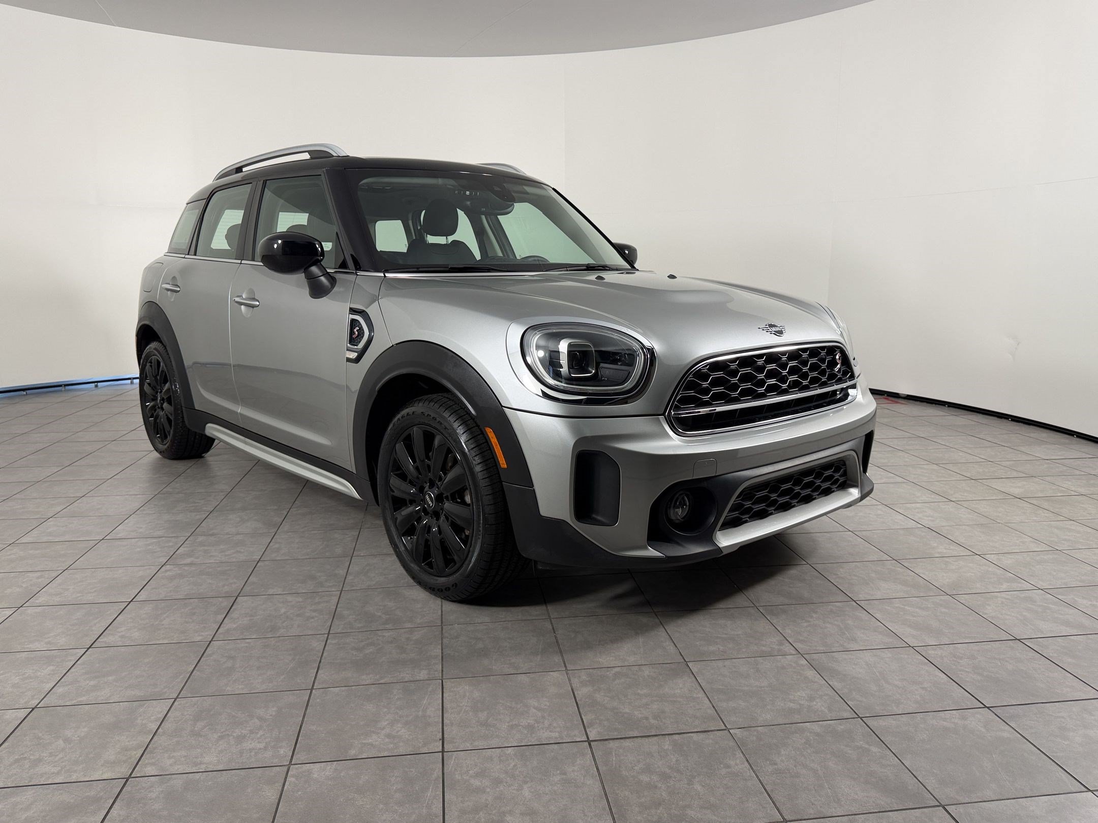 Certified 2024 MINI Cooper Countryman S FWD image 7
