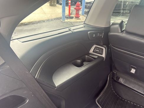 Certified 2024 Honda Odyssey Touring image 13