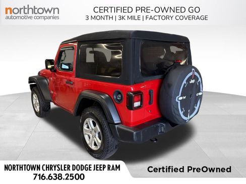 Certified 2018 Jeep Wrangler Sport AWD/4WD image 3