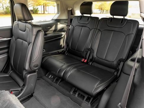 Used 2023 Jeep Grand Cherokee L Limited image 50