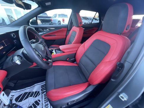 Used 2024 Chevrolet Blazer EV RS image 19