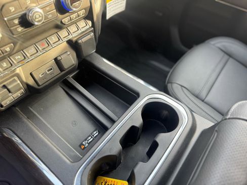 Used 2022 GMC Sierra 2500 Denali image 19