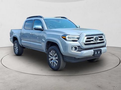 Used 2020 Toyota Tacoma Limited AWD/4WD image 3