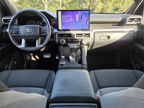 Certified 2025 Toyota Tacoma TRD Sport image 5