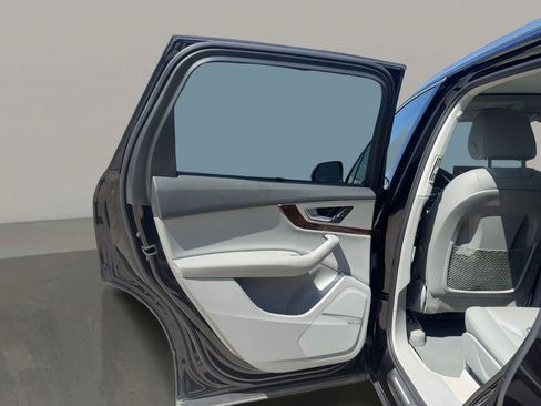 Used 2018 Audi Q7 2.0T Premium Plus w/ Premium Plus Package image 28