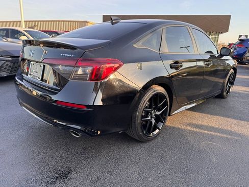 Used 2025 Honda Civic Sport image 5