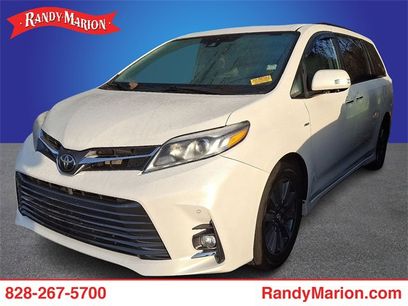 Used 2019 Toyota Sienna AWD