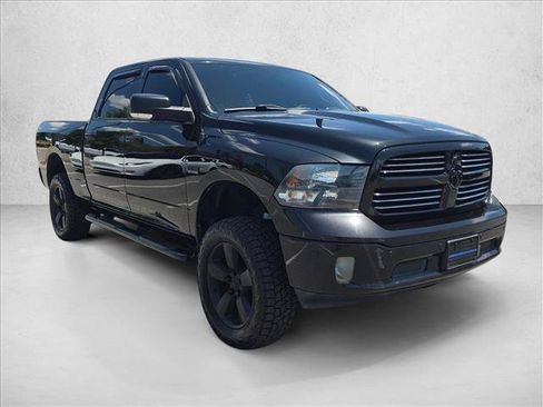 Used 2019 RAM 1500 Big Horn RWD image 3