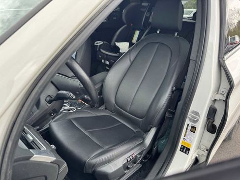 Used 2021 BMW X1 xDrive28i w/ Convenience Package AWD/4WD image 16